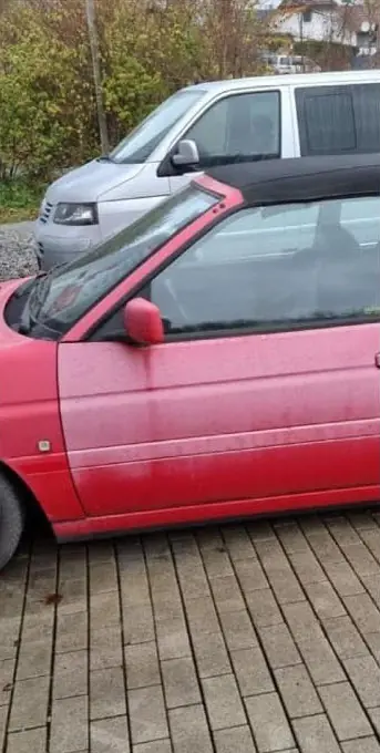 Ford Escort vor der Lackaufbereitung, Fahrertür mit stumpfem Lack ohne Glanz – KFZ-Aufbereitung Siebers