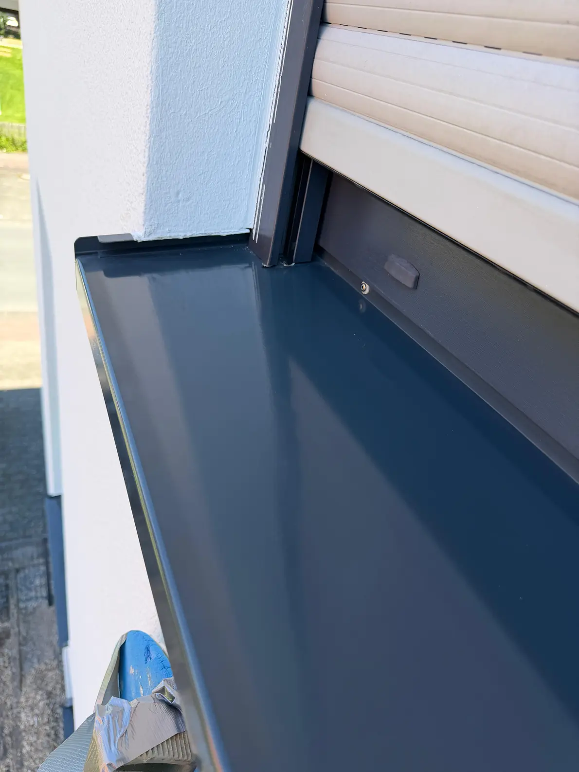 Fensterbank nach der Aufbereitung, Detailaufnahme – KFZ-Aufbereitung Siebers