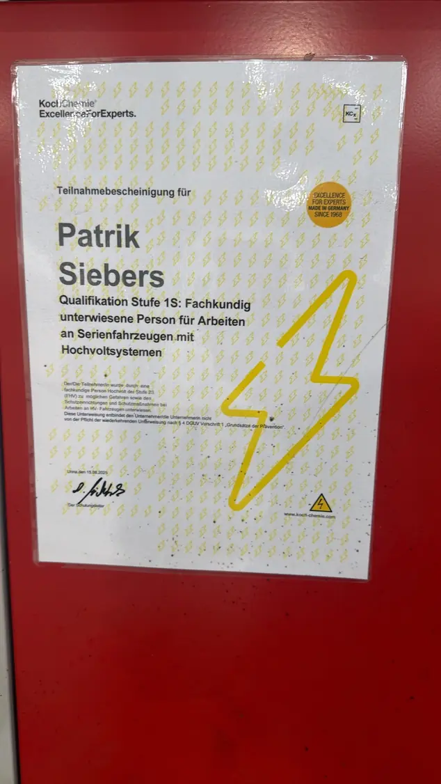 Qualifikation Stufe 1S: Arbeiten an Fahrzeugen mit Hochvoltsystemen, Patrik Siebers