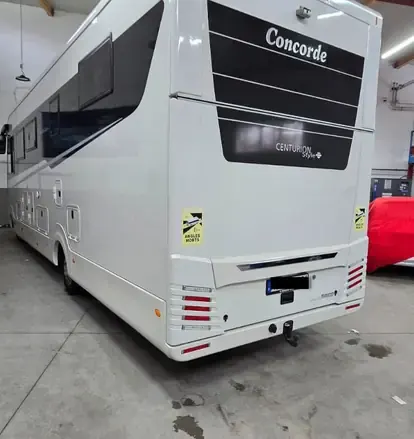 Aufbereitetes Reisemobil in der Halle der KFZ-Aufbereitung Siebers in Marsberg